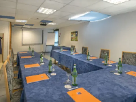 Hôtel-Restaurant le Calice du Gevaudan - A75 Hotels in Lozere