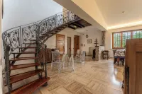 Casa di Luca Eroica, Pool