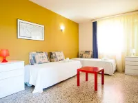 Delfines Hotels in Benajarafe