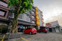 โรงแรมเรด ชิลีส์ - ที่มีที่จอดรถ