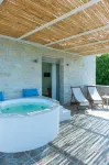 Villa Prima - with Private Heated Pool & Jacuzzi - Villas