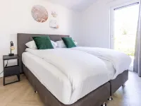 Beautiful Chalet with a Sauna Hotel dekat Kempenmuseum De Acht Zaligheden