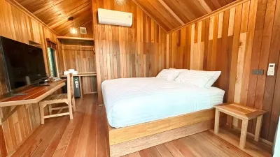 Lush Inn Phuket Các khách sạn ở Chalong