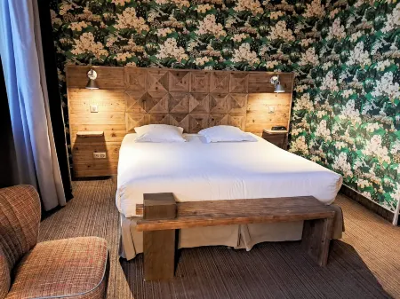 Hôtel de Paris Отели рядом с достопримечательностью «Университет Франш-Конте»