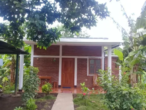 Hospedaje Bullshark Hotels in Urbaite