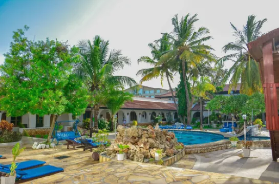 Best Western Jangwani Sea Breeze Hotel