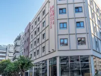 雅典鷹城市 阿提卡附近的飯店