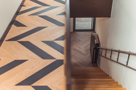 Hôtel du Midi Отели рядом с достопримечательностью «La Cave»