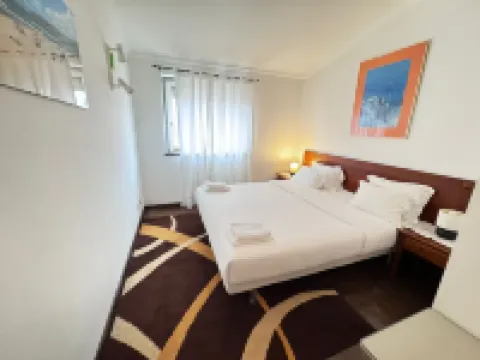 The Pearl - Cascais Guest House - City & Beach