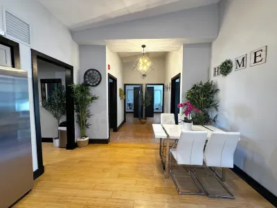 Bright & New Room Shared Apartment NYC Bus Bergen County Performing Arts Center 주변 호텔