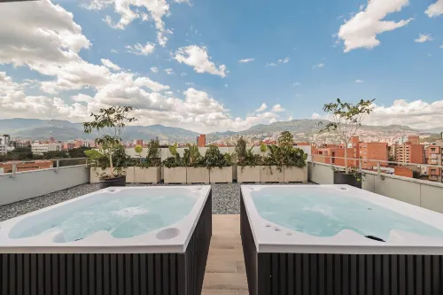 Quadrato Studios - Homestays