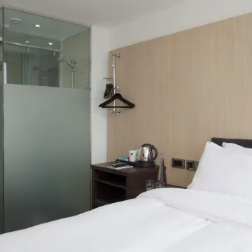 The Z Hotel Liverpool Hotels near Bold St