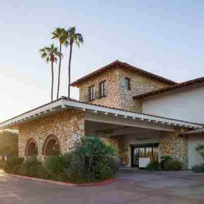 Tommy Bahama Miramonte Resort & Spa Hotel Exterior