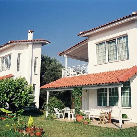 Nicolas Village Club
