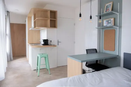 Résidence Kley Clichy Отели в г. Клиши-ла-Гаренн