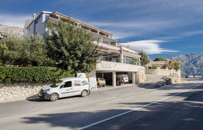 Rogač Rooms & Restaurant