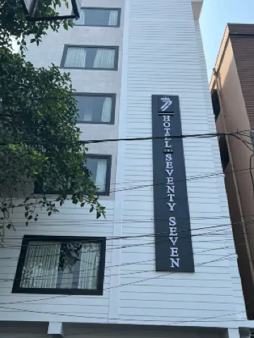 ホテル セブンティ セブン