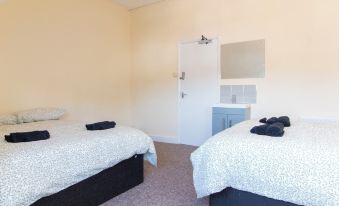 Brookvale Guest House Room 17