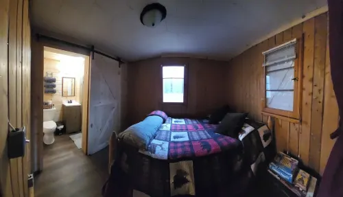 Campbell James Cabin & Bunkhouse on the Snowmobile & Atv Trails