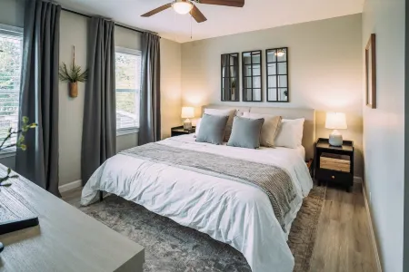 Peaceful Retreat w/Backyard-3BR-Free Parking