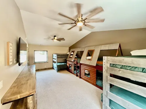 Bear on the River - 4 bedroom tranquil home