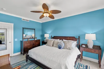 3-bedroom ocean view condo in delightful Key West with WiFi, AC 키웨스트 열대우림 식물원 주변 호텔