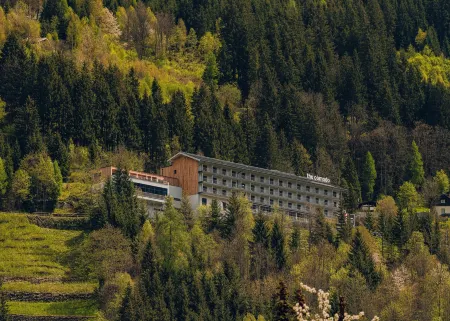 The Comodo Bad Gastein, a Member of Design Hotels Отели рядом с достопримечательностью «Felsentherme»