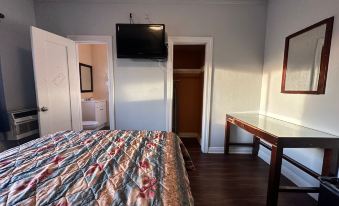Unity Hotel - No Parking & Rooms Are Upstairs