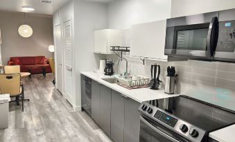 Melrose Rooftop Boutique Residences