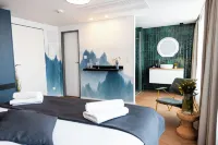 Botel Marina Hotels near Prague 8