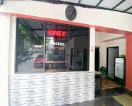 RedDoorz @ Porodisa Homestay Palu