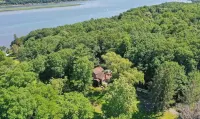 English style country cottage with Hudson River views! 5 mins from HITS Hotels in Saugerties