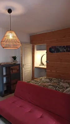Vogué furnished 2 stars, A Cocoon for 2