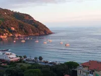 LEVANTO-5 TERRE- NEW - 50 M FROM THE IDEAL BEACH FOR MTB / TREKKING LOVERS