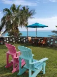 Ocean Front Studio, Kayak available - Swimming, bring own snorkle Euipment