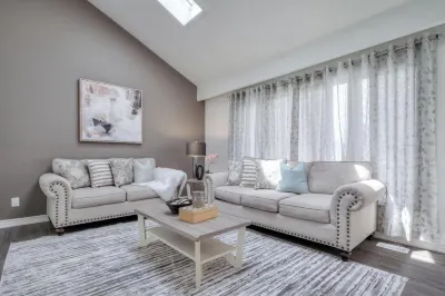 Sunny Side Retreat فنادق في جورجينا