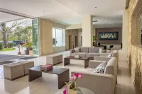 5 Star Luxury Condo with Awesome Ocean View!