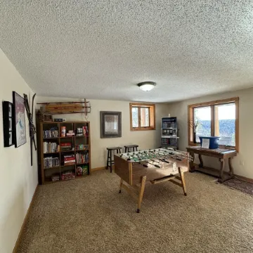 Black Hills Terry Peak Pine Cone Lodge- 5 Bedrooms