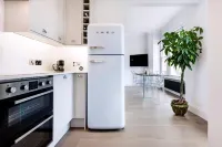 Modern and Bright Highgate Gem