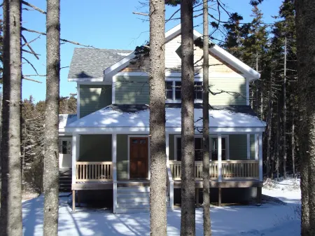 Gorgeous Newer Home on Mt. Desert Island, Minutes to Acadia