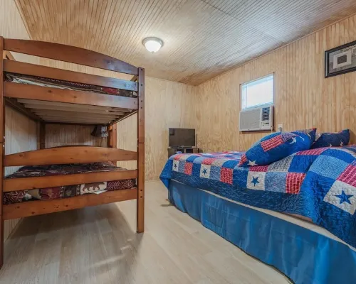 Tiny House close to Buffalo Point Hotels in Searcy County