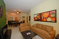 ENTRANCE TO MAMITAS BEACH - STEPS TO 5TH AVENUE