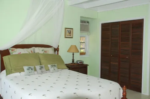 150 footsteps to the beach