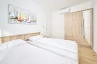 Ferienwohnung Tamar - 6 Personen, 2 Schlafzimmer, Balkon Hotels near NK Umag