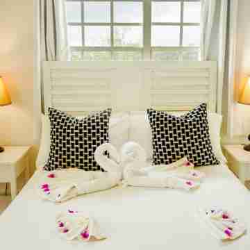 Modern Cottage with Chalk Sound Views Rooms