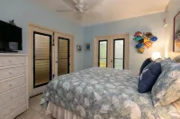 Gallows Point 10A, Ocean Front Elegance - 5-Star Amenities