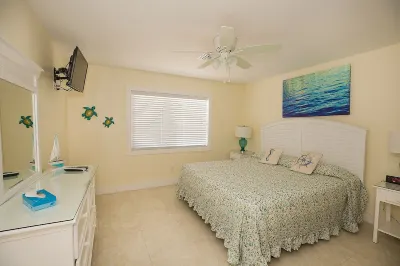 4 Bedroom,4 Bath, Private Pool, 37 and 1/2 foot Dock! Sombrero Reef 주변 호텔