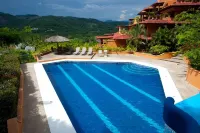 Indulgent, Romantic and Utterly Private—Relax in Affordable Luxury 3BR