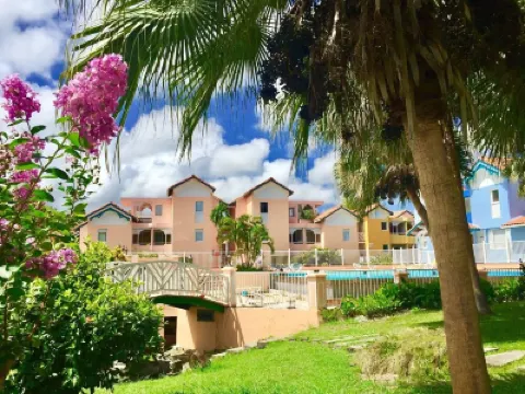 Residence Plage des Salines โรงแรมใน