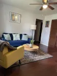 Charming Two-Bedroom Retreat: Your Ideal Urban Oasis Awaits! - 2 estrellas